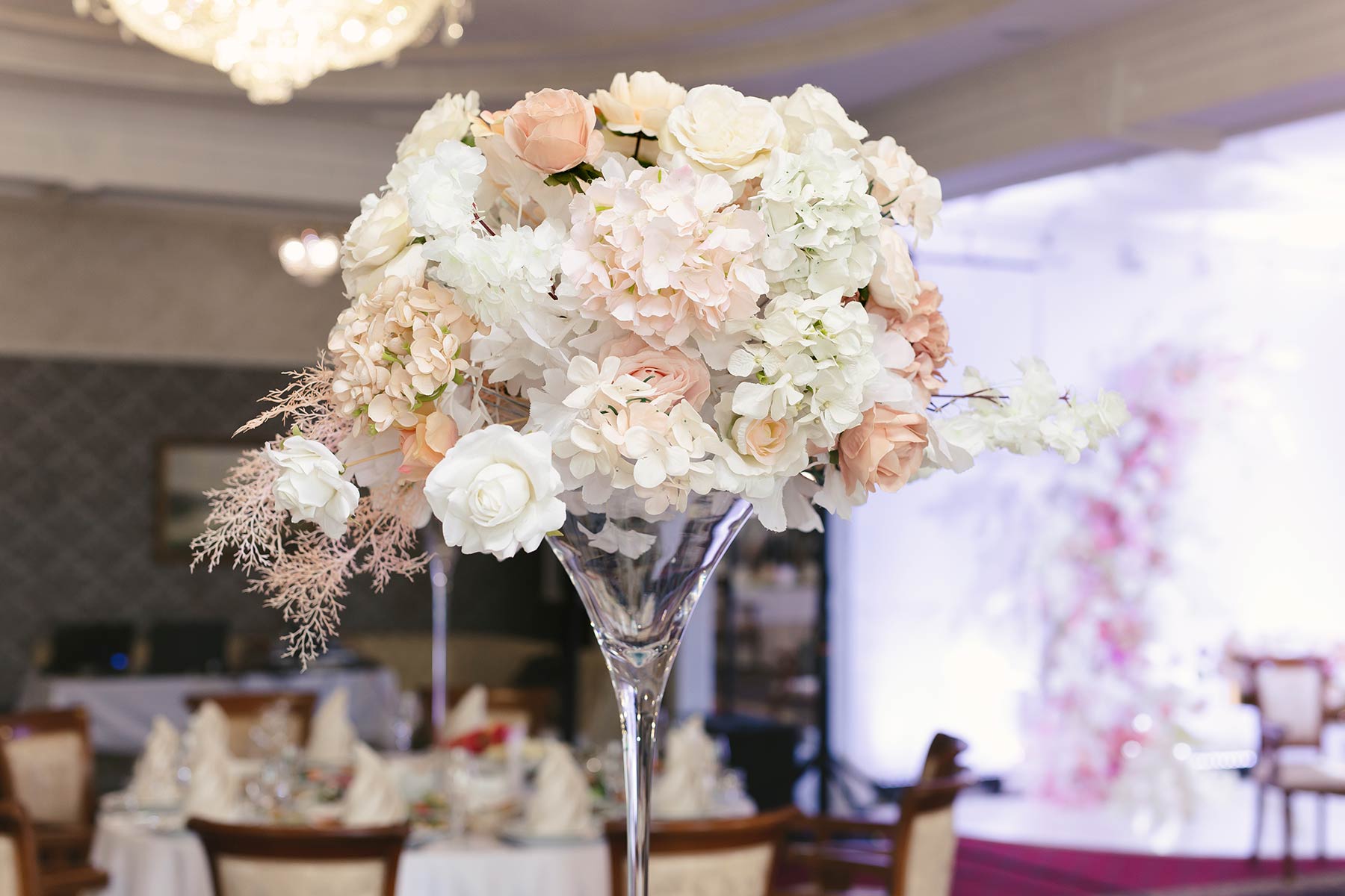 image of wedding flowers by Pollen Floral Studio